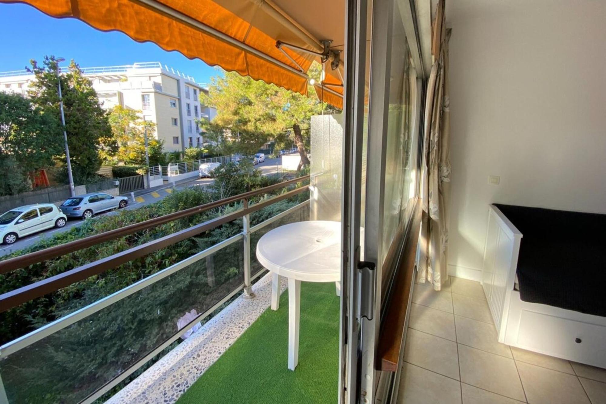 06U - Beautiful Studio In Residence - Swimming Pool And Tennis Court Saint-Laurent-du-Var Exterior photo