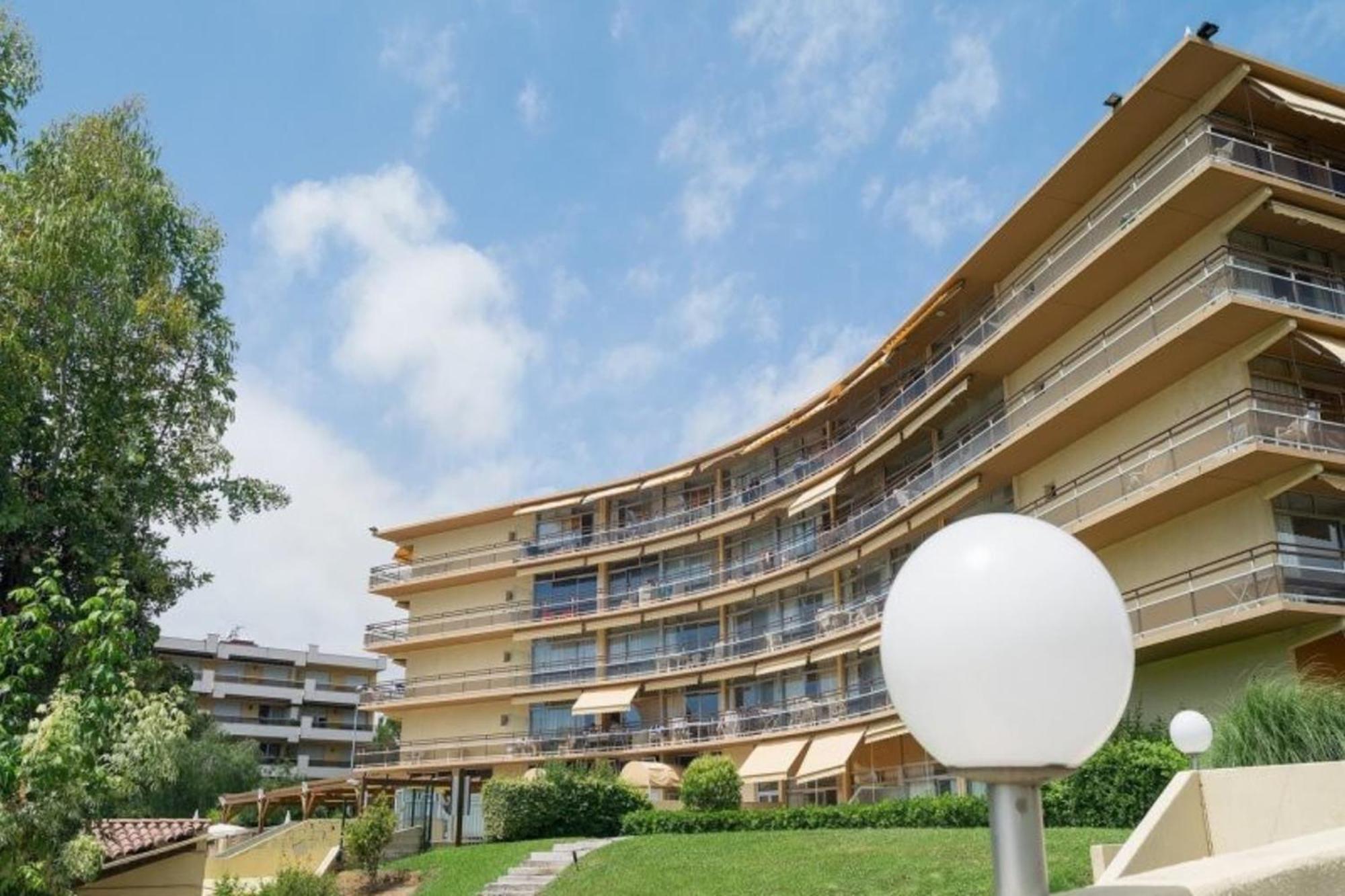 06U - Beautiful Studio In Residence - Swimming Pool And Tennis Court Saint-Laurent-du-Var Exterior photo
